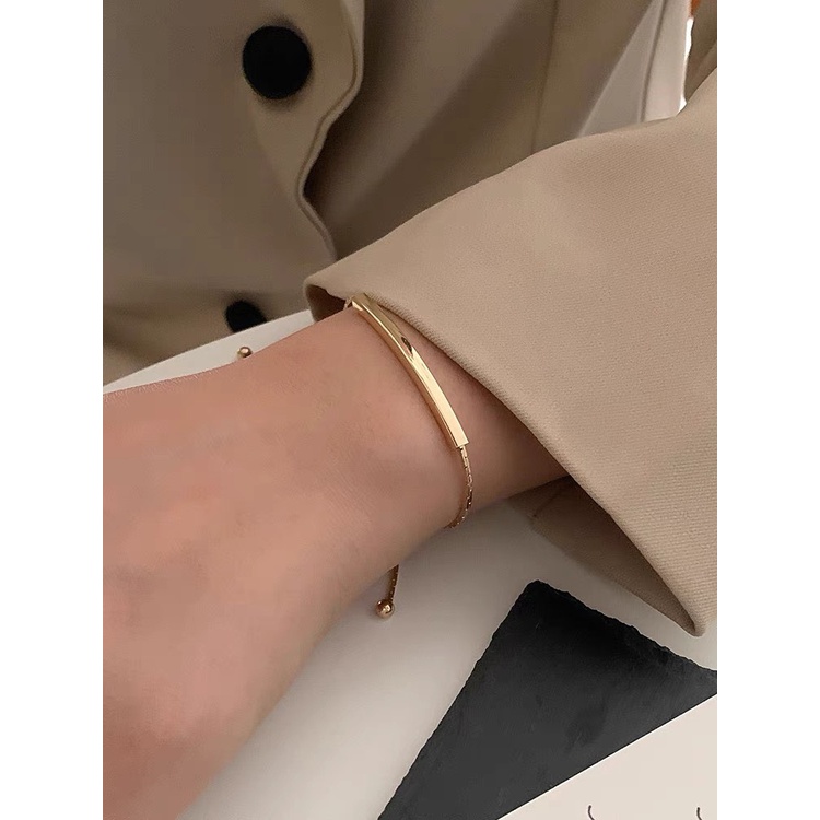 Vòng tay nữ mạn vàng thép Titan cá tính