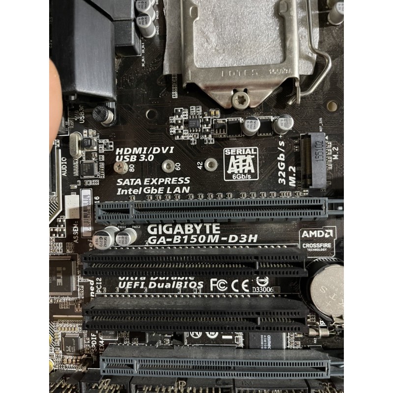 Bo mạch chủ Gigabyte B150 4 khe ram
