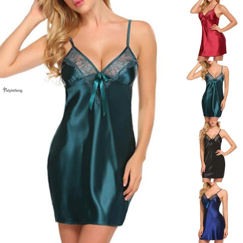 Đầm ngủ lụa phối ren hoa thiết kế quyến rũ cho phái nữ
