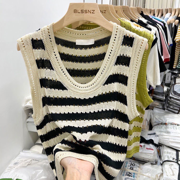 Áo Ba Lỗ Len Mỏng Dệt Kim Croptop Kẻ Sọc Ngang Form Rộng Dáng Suông Mềm Mát TAN139