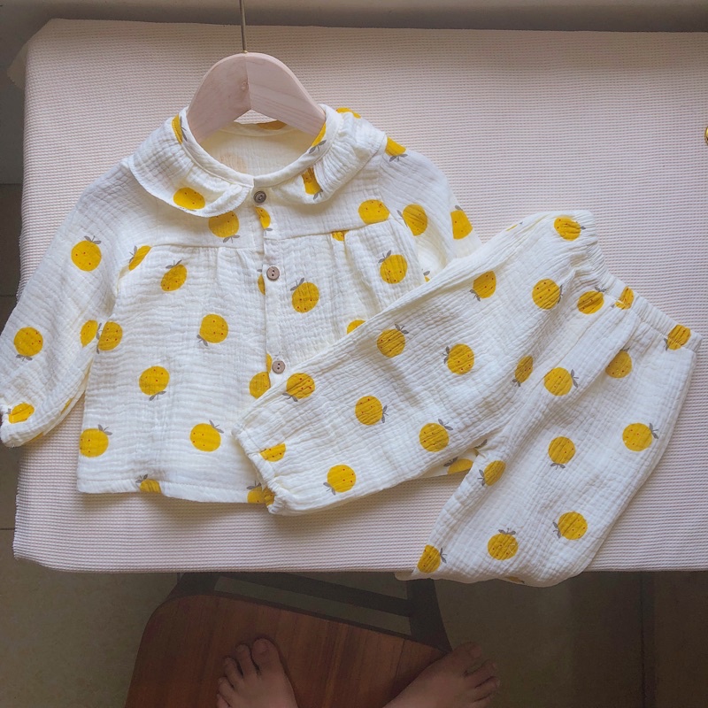 Bộ dài tay cổ bèo cho bé gái chất liệu xô muslin