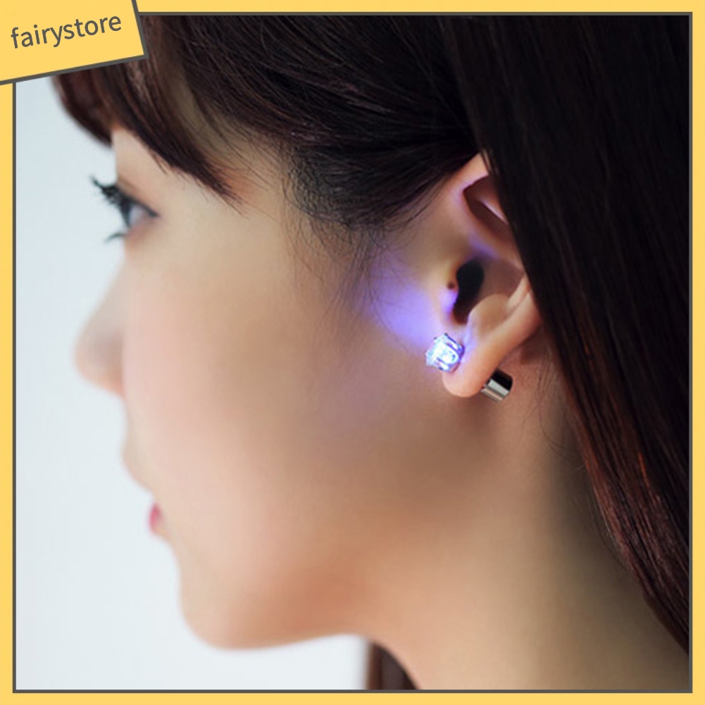 Cặp khuyên tai đính đá tích hợp đèn led