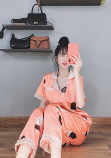 Bộ đồ lụa mặc ở nhà