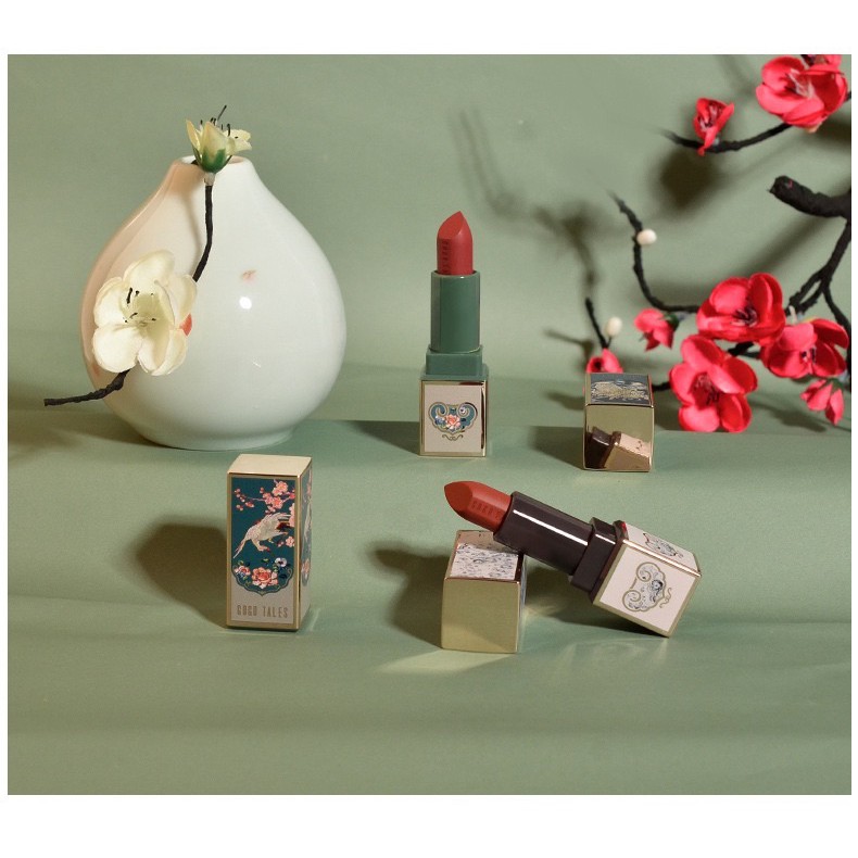 Gogotales - Son hoàng cung