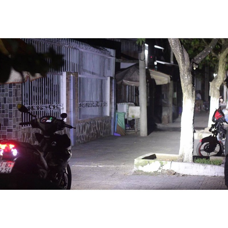 ĐÈN TRỢ SÁNG XE MÁY L6 MINI SIÊU SÁNG , ĐỒ CHƠI XE MÁY