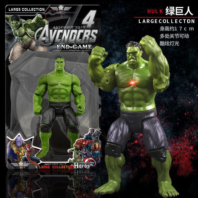 ▽Người đàn ông thép của Avengers. Bàn tay đồ chơi Nhện đã làm tượng búp bê nổi bật hoạt cảnh Hulk.