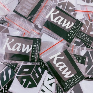 Decal in áo ủi trực tiếp lên vải chữ Kaws