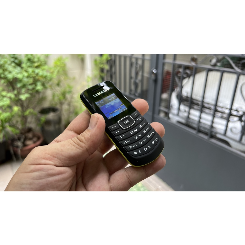Điện thoại Samsung Gt-E1081T chính hãng