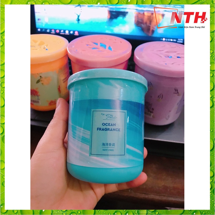 Sáp Thơm Phòng Khử Mùi Phòng Ngủ Nhà Vệ Sinh Toilet Ô Tô Với 4 Mùi Hương Tự Nhiên 190g (Giao ngẫu nhiên)
