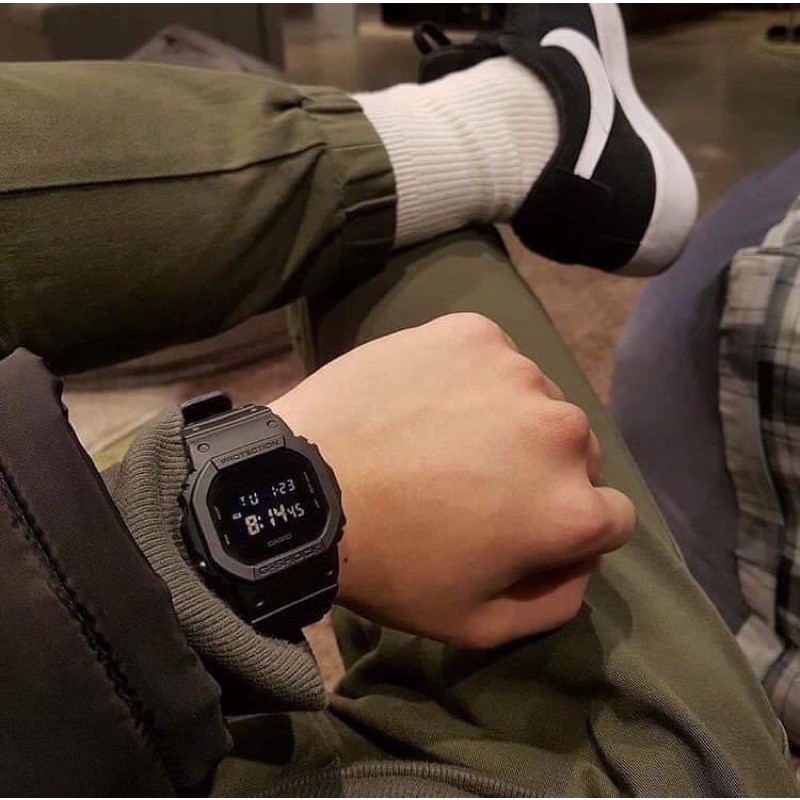 Đồng hồ nam Casio Gshock DW-5600bb-1 chính hãng