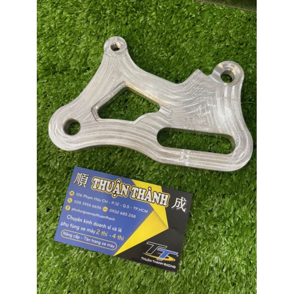 Pas nhôm sau sport heo Sonic - Xipo - Rgv