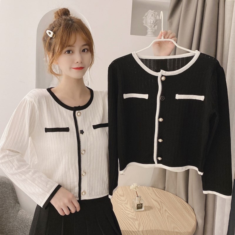 Áo Cardigan Dệt Kim Tay Dài Cổ Tròn Phối Nút Thiết Kế Đơn Giản