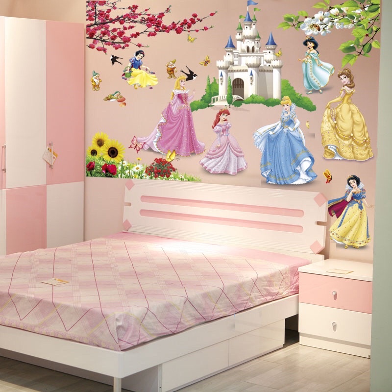 Tranh decal bảy nàng công chúa xinh xắn cho bé.