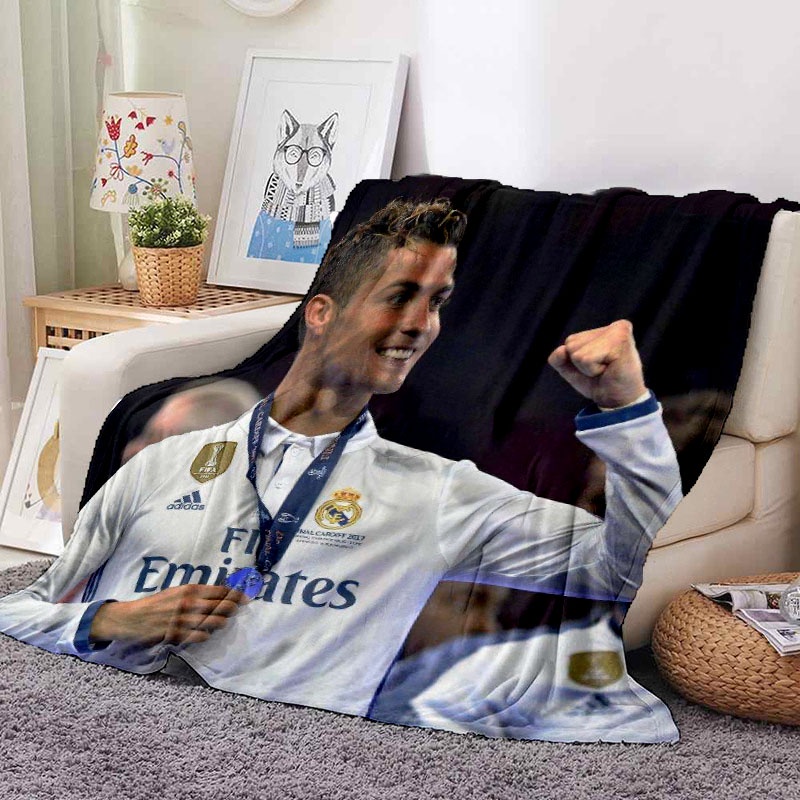 Chăn flannel Tùy Chỉnh Hình Ngôi Sao Bóng Đá Ronaldo Cho Bạn Trai
