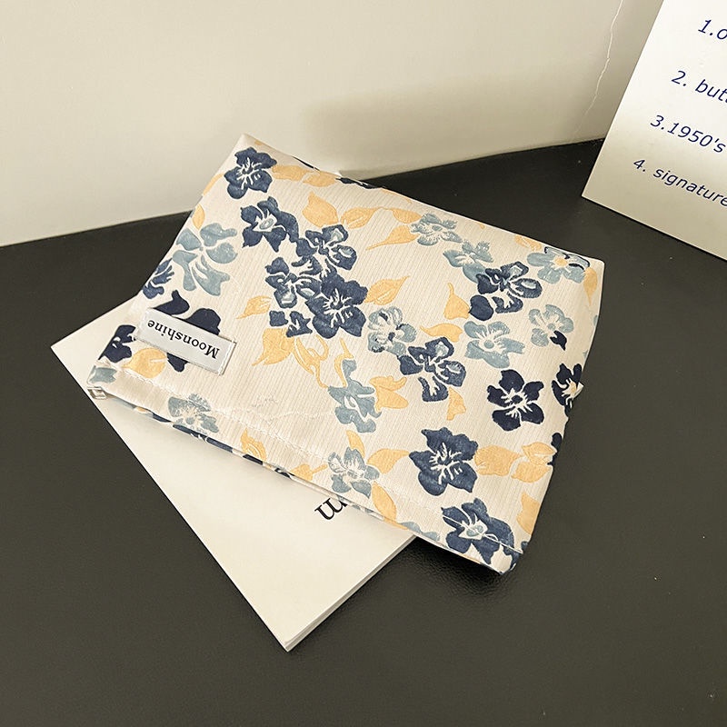 Túi Đựng Mỹ Phẩm Du Lịch Ba Chiều Chất Lượng Cao Chống Thấm Nước Có Sức Chứa Lớn Họa Tiết Hoa