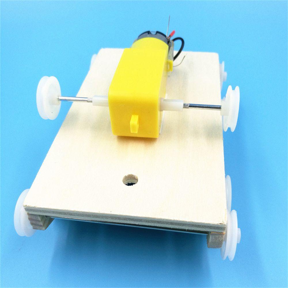 SUSANS Mô Hình Xe Tăng Bằng Gỗ Sử Dụng Năng Lượng Mặt Trời