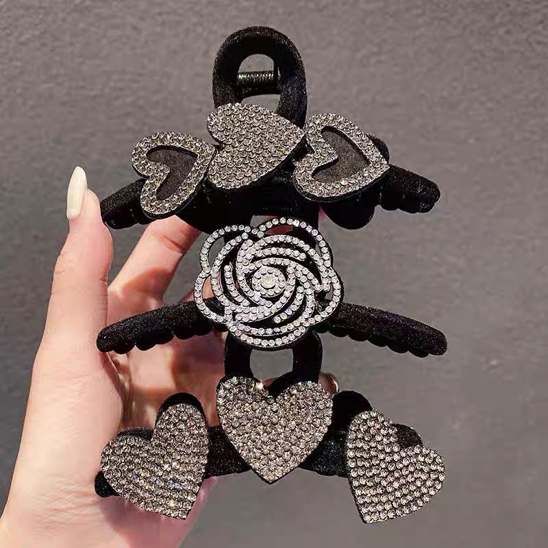 Cặp tóc nhung đính hạt sáng lấp lánh