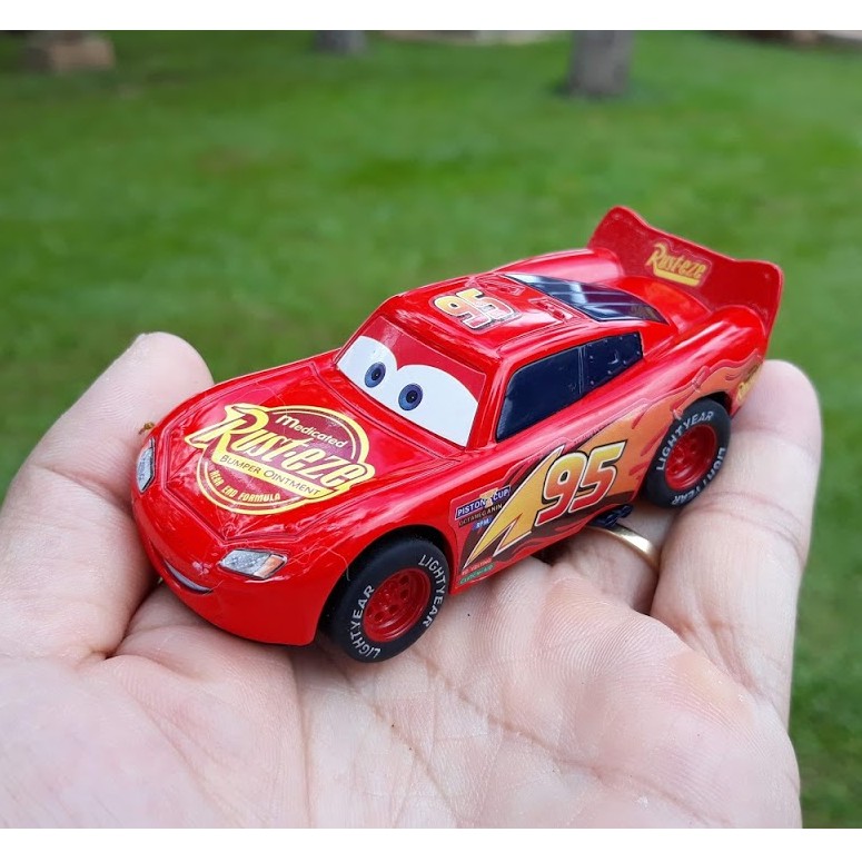 Ô tô mc queen mini car 3 bằng sắt chạy cót mô hình tỉ lệ 1:64 màu đỏ