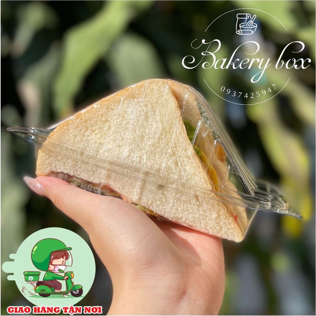 100 Hộp H06 Đựng Bánh Sanwich - Hotdog Tam Giác