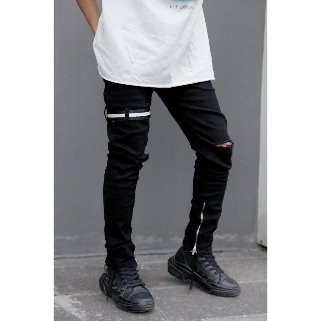 Quần jeans đen phối dây và zip