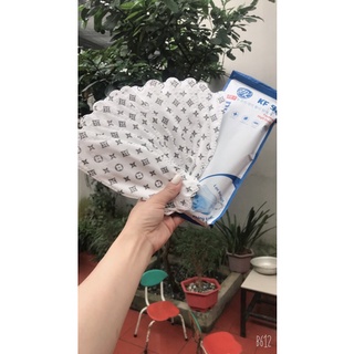 Sét 50 chiếc khẩu trang 4d kf94 hình hoạ tiêt LV