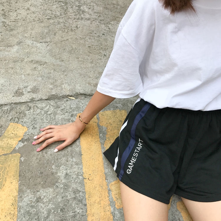 Quần short SUXI dành cho nữ ống rộng kẻ sọc thời trang Hàn Quốc