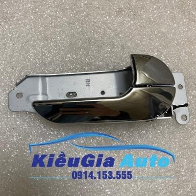 Tay mở cửa trong Kia Bongo 3