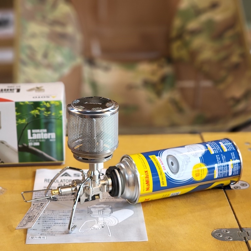 Đèn măng xông Soto Regulator Lantern ST-260