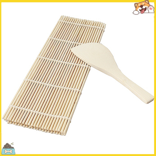 Thảm cuộn sushi tiện dụng bằng tre kèm muỗng xới cơm kích thước 24cm x 24cm