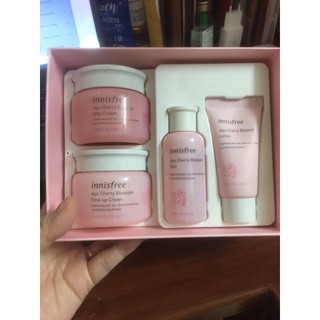BỘ SẢN PHẨM INNISFREE