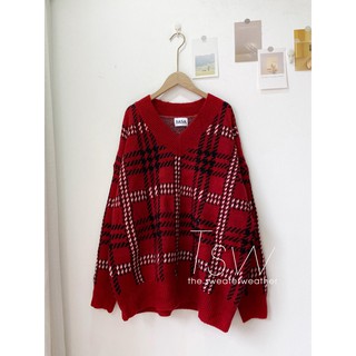Áo len giấu quần đỏ đô kẻ oversize
