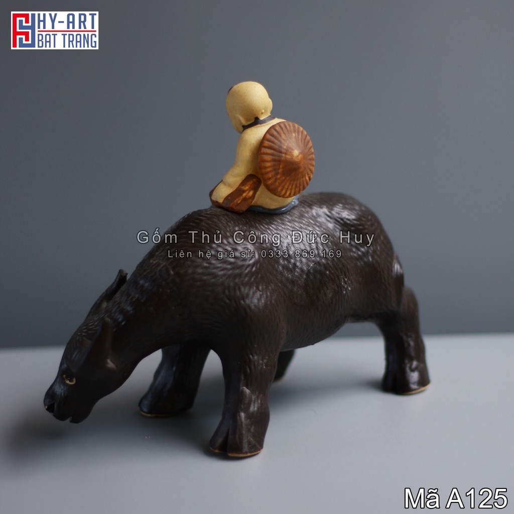 Mô hình gốm Bé cưỡi trâu cúi đầu trang trí hòn non bộ