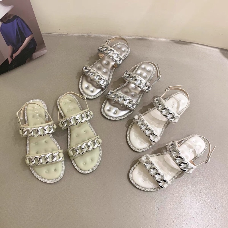 Dép quai hậu xích sang chảnh