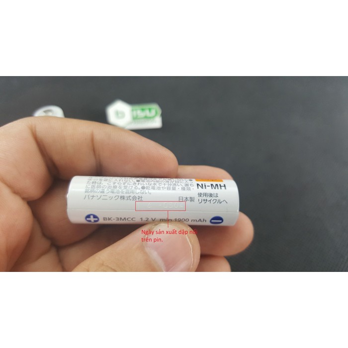 Combo 4 pin sạc AA Panasonic 1900mAh BK-3MCC loại rời - bản nội địa Nhật (Trắng)