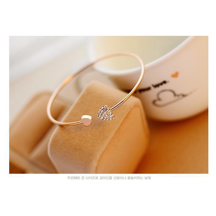 Vòng Tay Hở Mạ Vàng Mặt Hình Trái Tim Đính Đá Toàn Diện Phong Cách Hàn Quốc