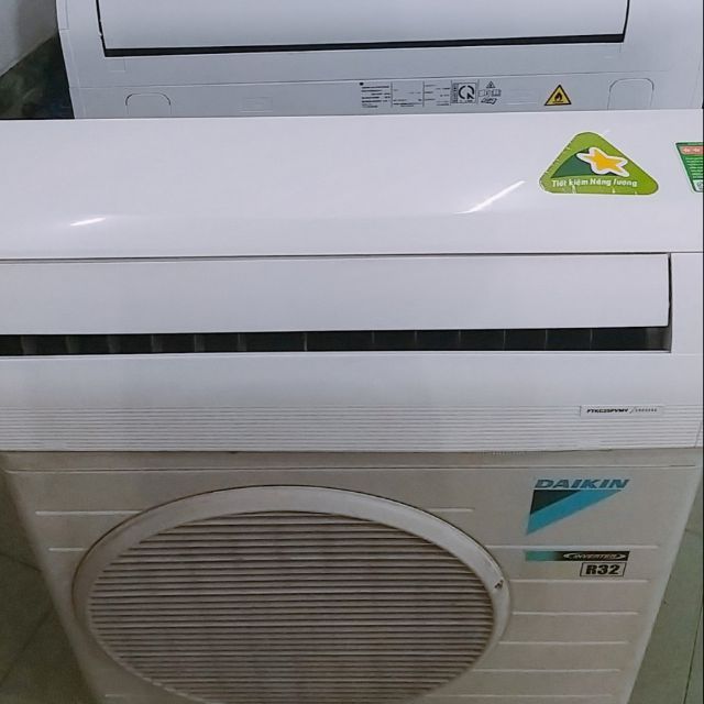 Daikin inverter gas 32 1hp.