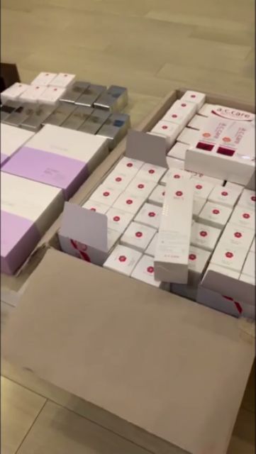 Đủ bill, Kem dưỡng Bee's A.C.Care dưỡng trắng cho da dầu mụn, nhạy cảm 50g