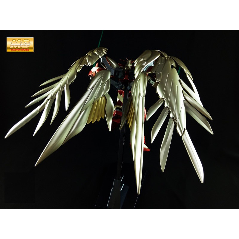 Mô hình lắp ráp sơn sẵn Gundam RG / MG Wing Coating Red Flame