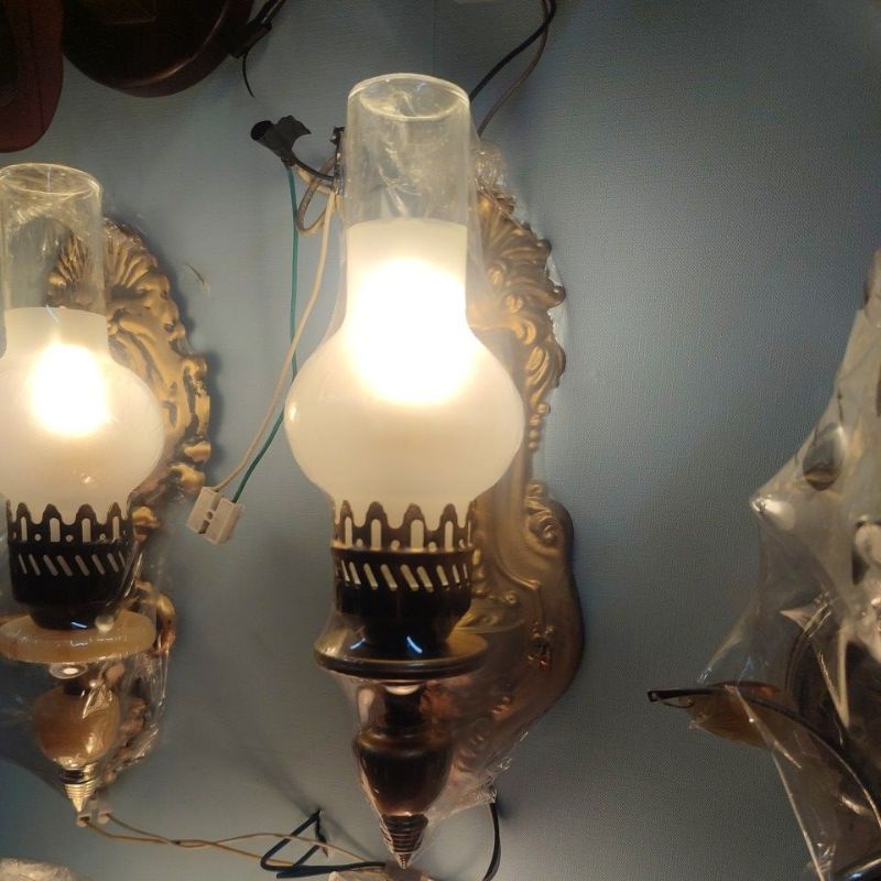 Đèn Tường Trang Trí Hình Đèn Dầu-Tặng Kèm Bóng Đèn Led