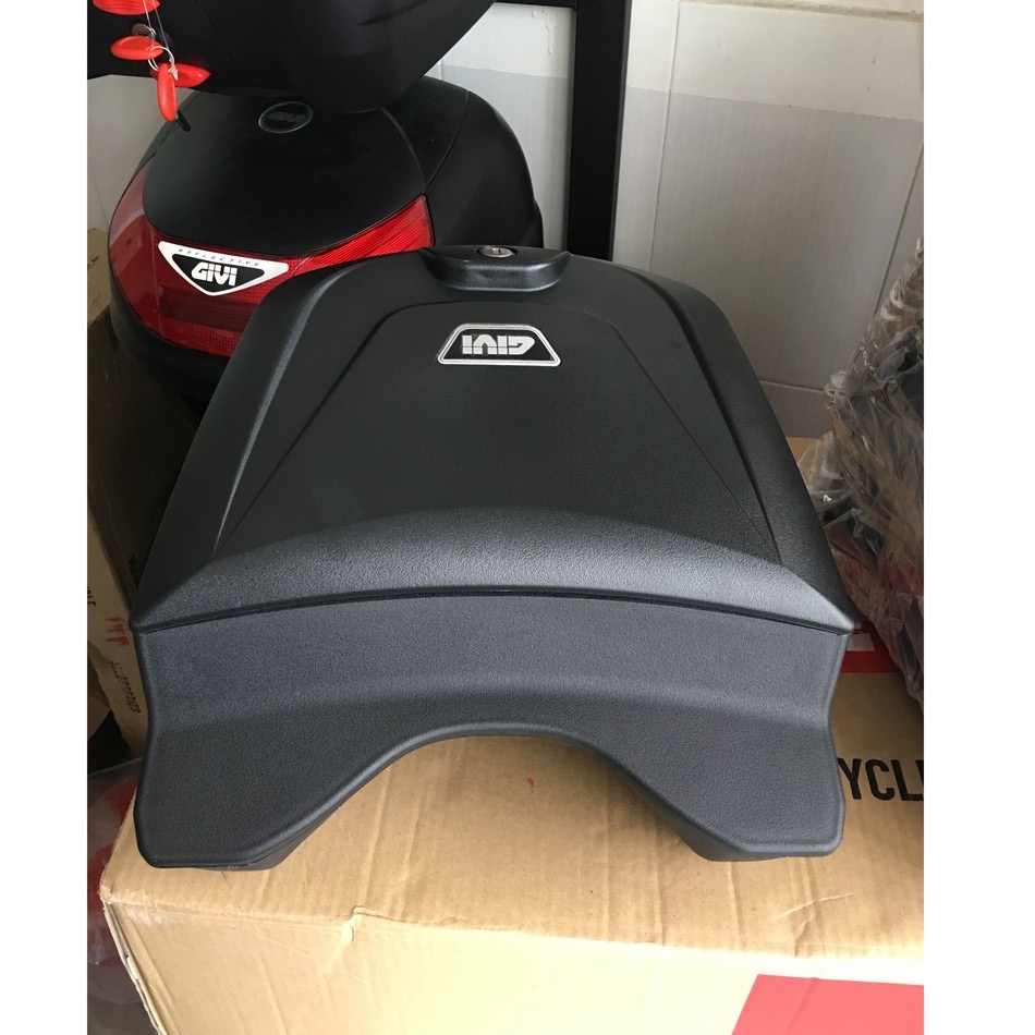 Thùng giữa Exciter 2009, thùng Givi G10N kèm bát chuẩn theo xe, hàng Givi chính hãng, bảo hành 2 năm