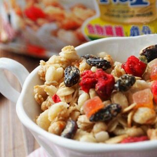 Ngũ cốc Yến mạch Trái cây ăn liền OATTA Túi  800g