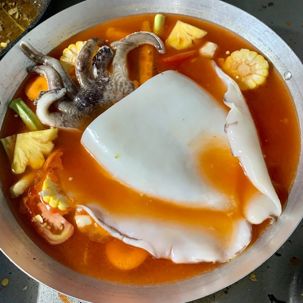Lẩu mực khổng lồ size nhỏ | BigBuy360 - bigbuy360.vn
