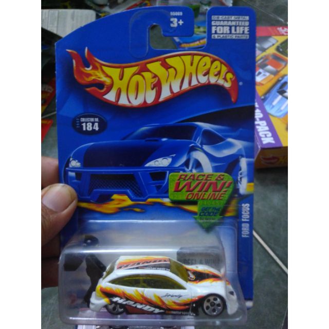 Xe Hotwheels Ford Focus