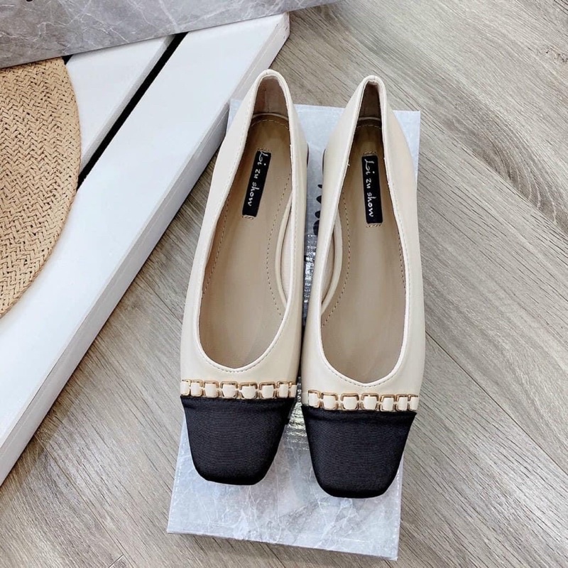 Giày gót vuông 2cm be pha đen mũi xích cao cấp