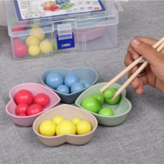 Đồ chơi gắp bi + học số đếm