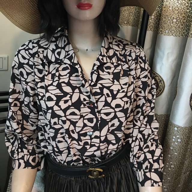 Sơ mi họa tiết siêu yêu