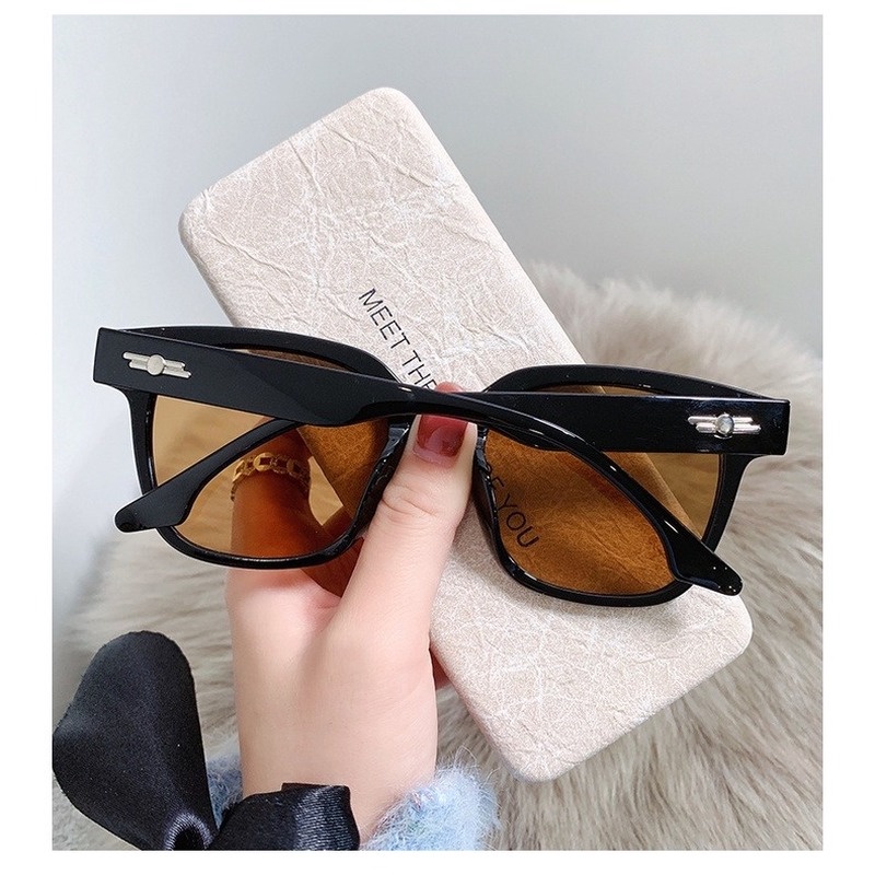 (KIQI-FASHION) COD Kính Mát Gọng Đen Đơn Giản Chống Tia UV Phong Cách Hàn Quốc Thời Trang