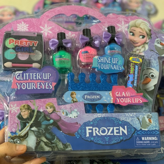 Bộ trang điểm phấn thật sơn móng tay Elsa Barbie (trang điểm và sơn móng tay được như thật)