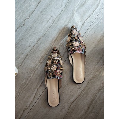 (ORDER) Giày sục nữ đính đá họa tiết sang chảnh | BigBuy360 - bigbuy360.vn