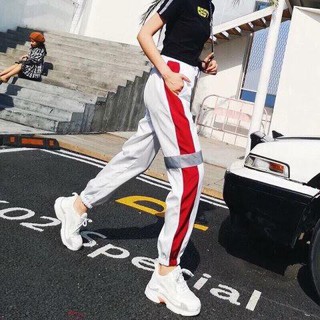 Quần Thun Nỉ Jogger Nữ Phối Sọc Đỏ Lớn Cá Tính EVA QD 10020